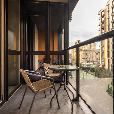 Premium Lux Apartments: French Quarter With Bath Apartment